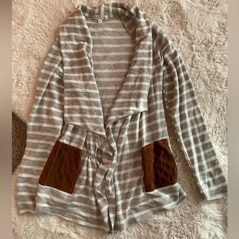 Dry Goods Cardigan Gray and White Strips front open, lightweight, pockets XS